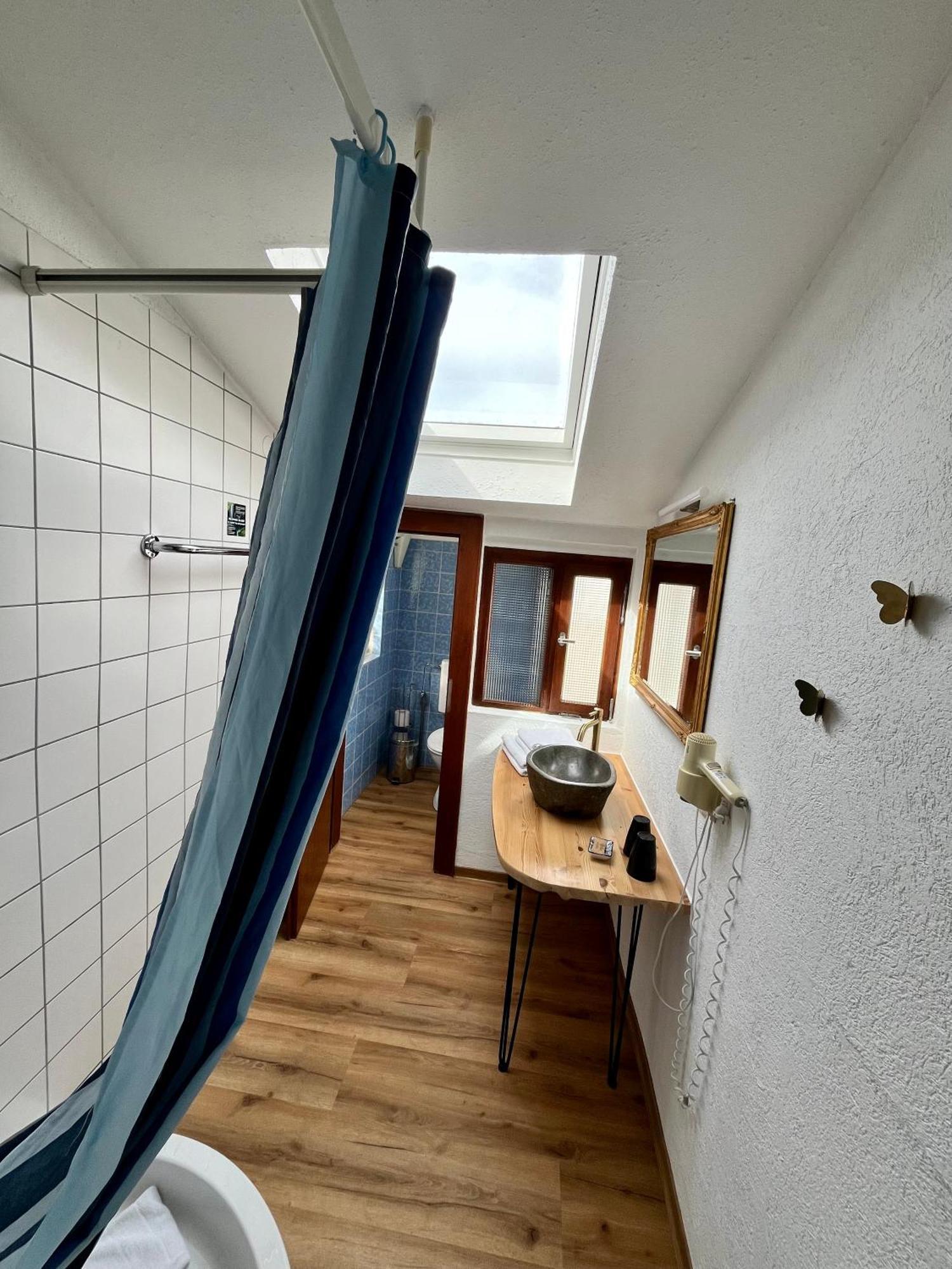 Gaestehaus Am Hafen 미르스부르크 외부 사진